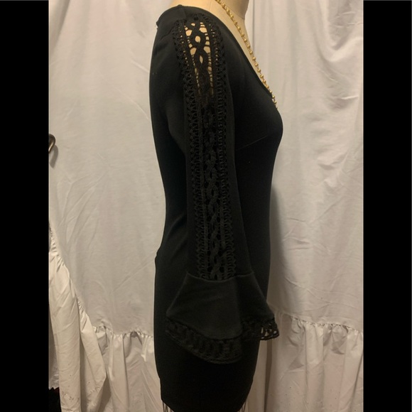 NWT Lulus Black Bell Sleeve Lace Dress sz Med - Picture 2 of 6